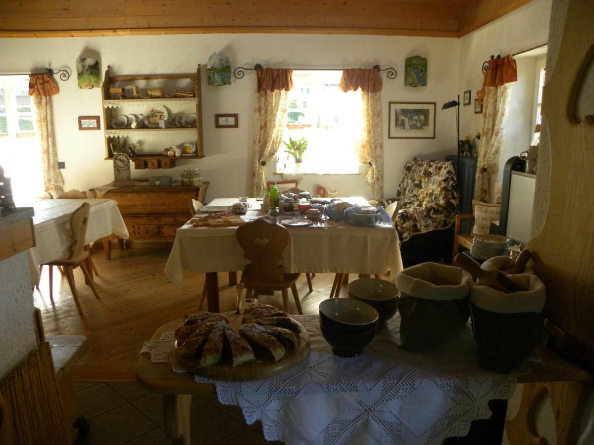 B&B La Casa Delle Bambole Panchià Buitenkant foto